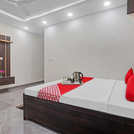 Hotel O Amazing Guest House ニューデリー エクステリア 写真
