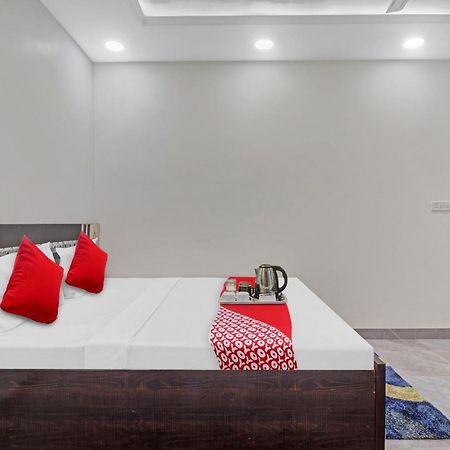 Hotel O Amazing Guest House ニューデリー エクステリア 写真